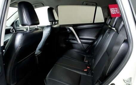 Toyota RAV4, 2017 год, 2 138 000 рублей, 21 фотография