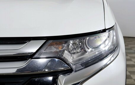 Mitsubishi Outlander III рестайлинг 3, 2017 год, 1 728 000 рублей, 9 фотография