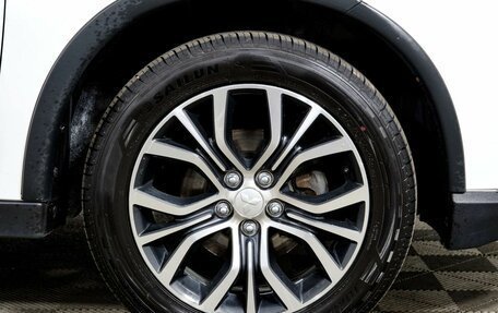 Mitsubishi Outlander III рестайлинг 3, 2017 год, 1 728 000 рублей, 10 фотография