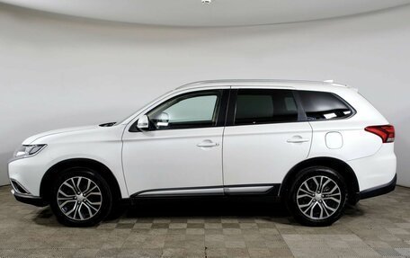 Mitsubishi Outlander III рестайлинг 3, 2017 год, 1 728 000 рублей, 8 фотография