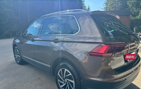 Volkswagen Tiguan II, 2018 год, 2 200 000 рублей, 5 фотография