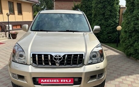 Toyota Land Cruiser Prado 120 рестайлинг, 2006 год, 2 650 000 рублей, 6 фотография
