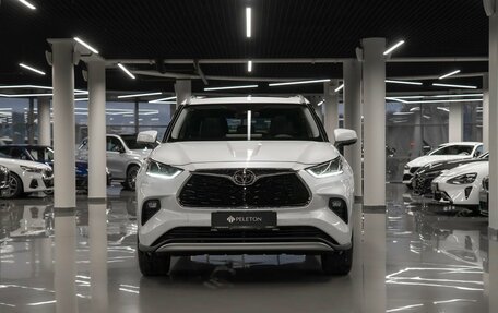 Toyota Highlander, 2025 год, 5 500 000 рублей, 3 фотография