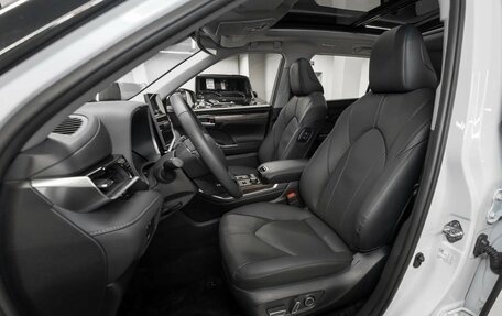 Toyota Highlander, 2025 год, 5 500 000 рублей, 9 фотография