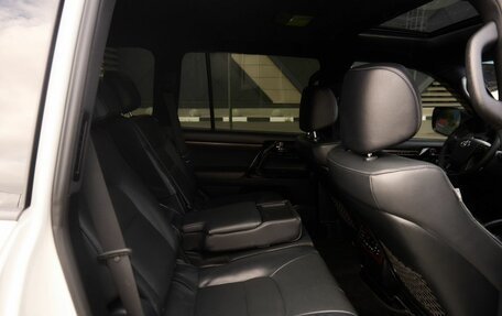 Toyota Land Cruiser 200, 2015 год, 5 130 000 рублей, 8 фотография