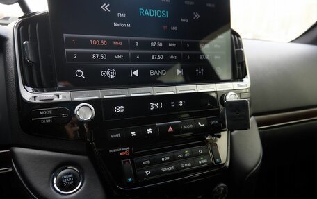 Toyota Land Cruiser 200, 2015 год, 5 130 000 рублей, 12 фотография
