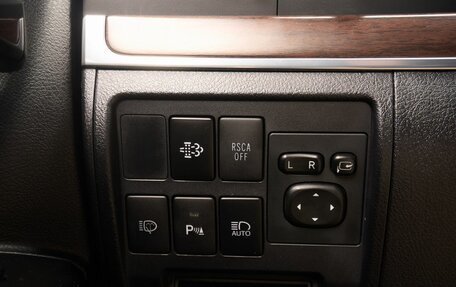 Toyota Land Cruiser 200, 2015 год, 5 130 000 рублей, 15 фотография