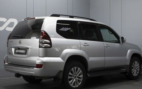 Toyota Land Cruiser Prado 120 рестайлинг, 2007 год, 2 350 000 рублей, 2 фотография