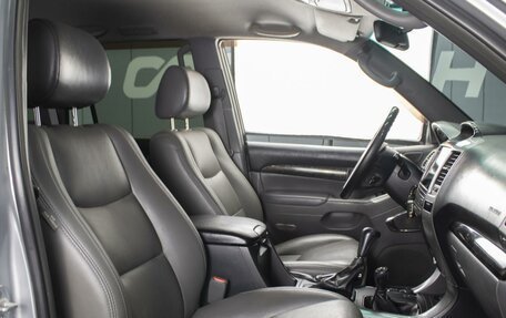 Toyota Land Cruiser Prado 120 рестайлинг, 2007 год, 2 350 000 рублей, 6 фотография