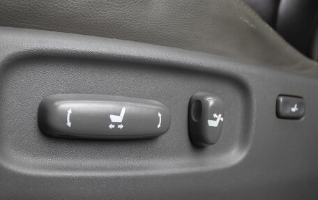 Toyota Land Cruiser Prado 120 рестайлинг, 2007 год, 2 350 000 рублей, 23 фотография