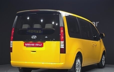 Hyundai Staria, 2024 год, 4 663 000 рублей, 2 фотография