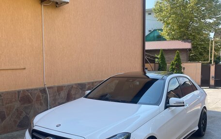 Mercedes-Benz E-Класс, 2015 год, 2 300 000 рублей, 2 фотография