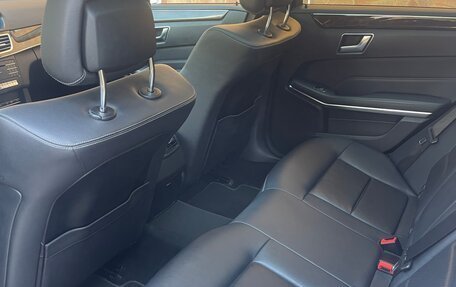 Mercedes-Benz E-Класс, 2015 год, 2 300 000 рублей, 19 фотография