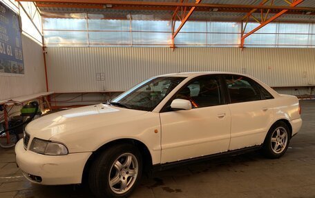 Audi A4, 1997 год, 400 000 рублей, 1 фотография