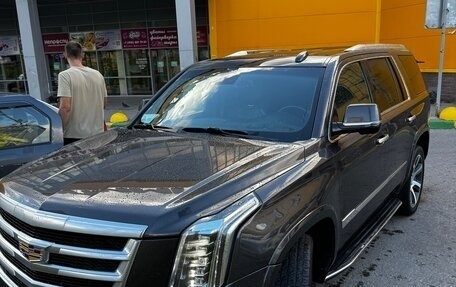 Cadillac Escalade IV, 2016 год, 3 700 000 рублей, 2 фотография
