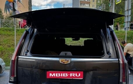 Cadillac Escalade IV, 2016 год, 3 700 000 рублей, 7 фотография