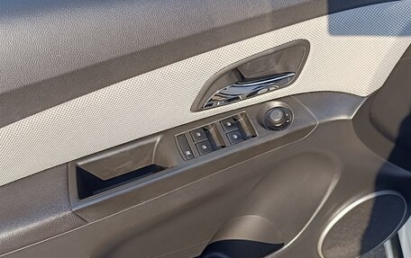 Chevrolet Cruze II, 2012 год, 1 000 000 рублей, 8 фотография