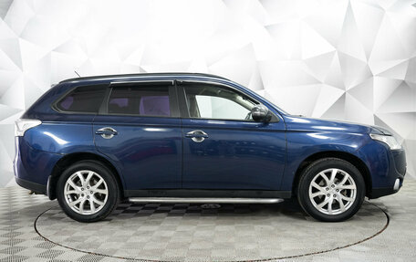 Mitsubishi Outlander III рестайлинг 3, 2013 год, 1 450 000 рублей, 4 фотография