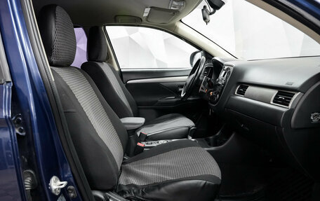 Mitsubishi Outlander III рестайлинг 3, 2013 год, 1 450 000 рублей, 8 фотография