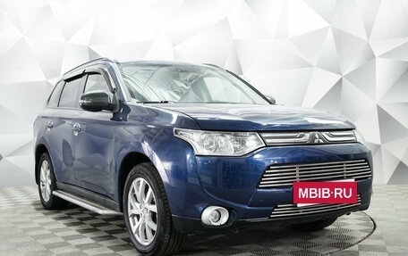 Mitsubishi Outlander III рестайлинг 3, 2013 год, 1 450 000 рублей, 5 фотография