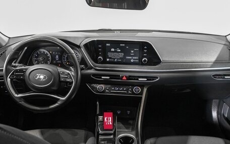 Hyundai Sonata VIII, 2019 год, 1 720 000 рублей, 6 фотография