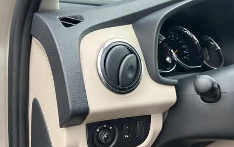 Renault Logan II, 2017 год, 895 000 рублей, 16 фотография