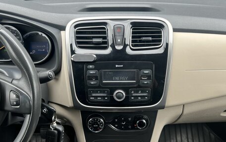 Renault Logan II, 2017 год, 895 000 рублей, 15 фотография