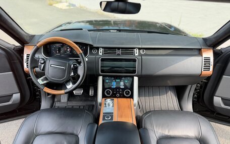 Land Rover Range Rover IV рестайлинг, 2018 год, 6 800 000 рублей, 11 фотография