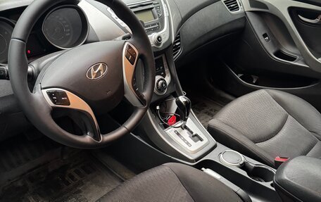 Hyundai Elantra V, 2012 год, 820 000 рублей, 5 фотография