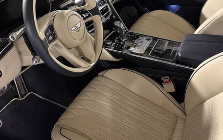 Bentley Flying Spur, 2020 год, 18 500 000 рублей, 10 фотография