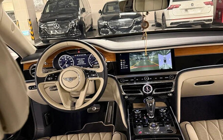Bentley Flying Spur, 2020 год, 18 500 000 рублей, 12 фотография