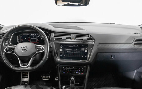 Volkswagen Tiguan II, 2021 год, 4 129 658 рублей, 6 фотография