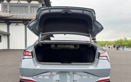 Hyundai Elantra, 2023 год, 1 500 000 рублей, 8 фотография