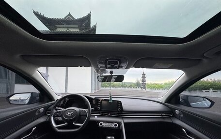 Hyundai Elantra, 2023 год, 1 500 000 рублей, 13 фотография