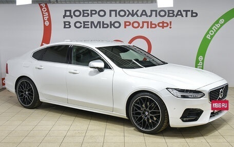 Volvo S90 II рестайлинг, 2018 год, 2 645 000 рублей, 3 фотография