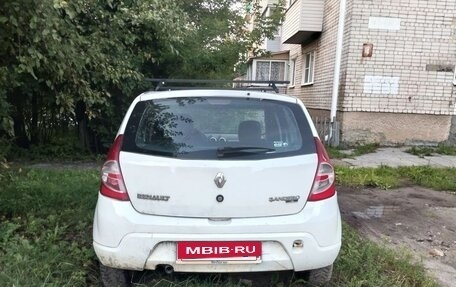Renault Sandero I, 2014 год, 395 000 рублей, 2 фотография