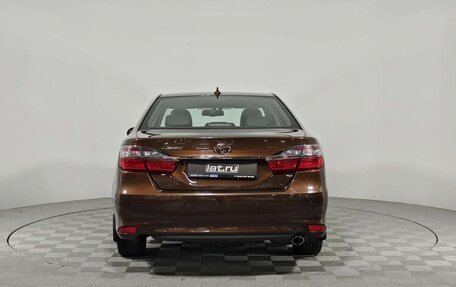 Toyota Camry, 2017 год, 2 069 000 рублей, 4 фотография