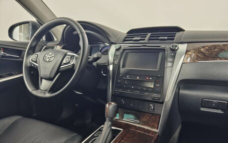 Toyota Camry, 2017 год, 2 069 000 рублей, 11 фотография
