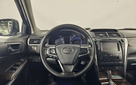 Toyota Camry, 2017 год, 2 069 000 рублей, 9 фотография
