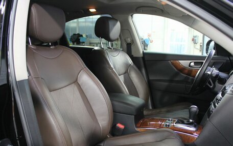 Infiniti QX70, 2016 год, 2 600 000 рублей, 29 фотография
