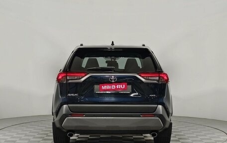 Toyota RAV4, 2020 год, 2 935 000 рублей, 6 фотография