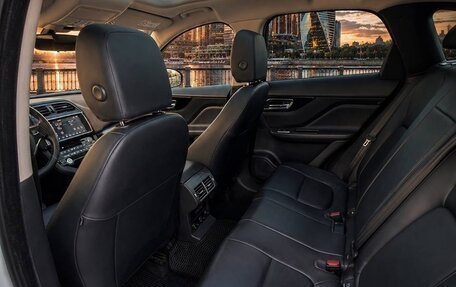 Jaguar F-Pace, 2016 год, 2 990 000 рублей, 6 фотография