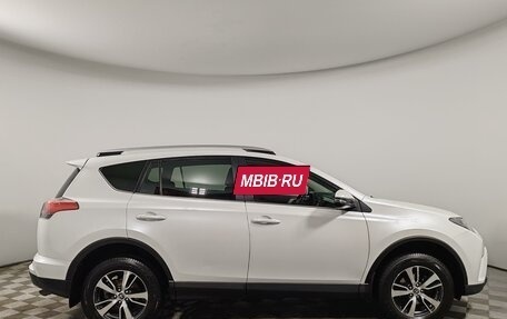 Toyota RAV4, 2018 год, 2 250 000 рублей, 4 фотография