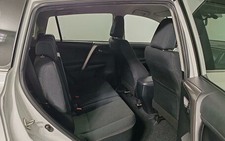 Toyota RAV4, 2018 год, 2 250 000 рублей, 18 фотография