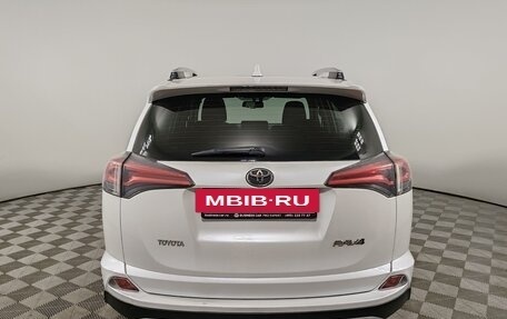 Toyota RAV4, 2018 год, 2 250 000 рублей, 6 фотография