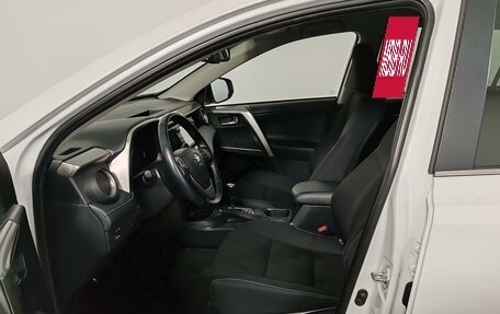 Toyota RAV4, 2018 год, 2 250 000 рублей, 12 фотография