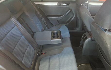 Volkswagen Jetta VI, 2013 год, 1 085 000 рублей, 13 фотография