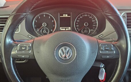 Volkswagen Jetta VI, 2013 год, 1 085 000 рублей, 11 фотография