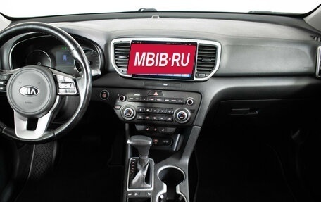 KIA Sportage IV рестайлинг, 2019 год, 2 125 000 рублей, 10 фотография