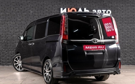 Toyota Esquire I, 2015 год, 2 150 000 рублей, 8 фотография